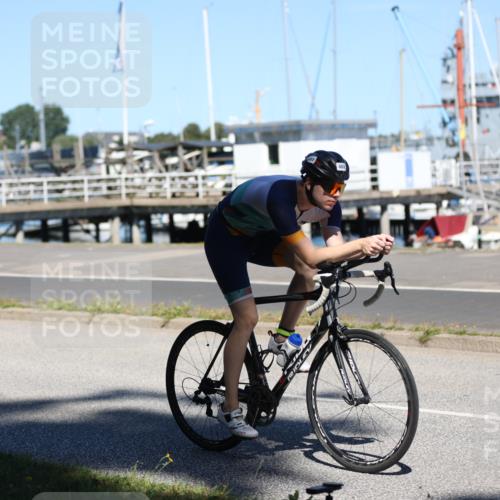 17.08.2025 - KN Förde Triathlon 2025 Yannick Fuchs http://msf.ph/oto/8627135 17.08.2025 13:13:01 Radfahren 395, 402, 411, 435, 446, 460, 461, 467, 469, 517, 520, 527, 401, 406, 446, 509, 535 meine-sportfotos.de