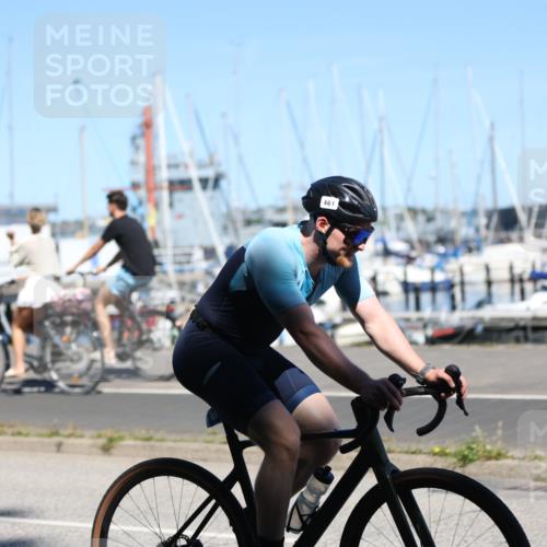 17.08.2025 - KN Förde Triathlon 2025 Yannick Fuchs http://msf.ph/oto/8627156 17.08.2025 13:13:09 Radfahren 430, 461, 478, 520, 527, 549, 395, 402, 411, 435, 460, 467, 469, 517, 520, 527 meine-sportfotos.de