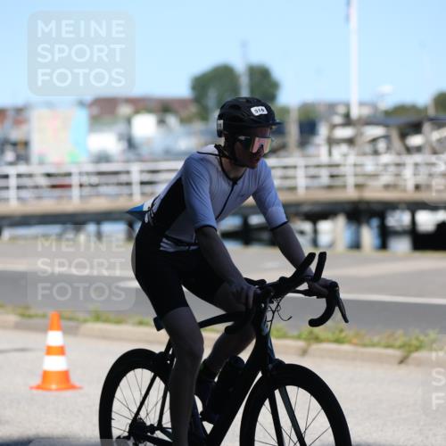 17.08.2025 - KN Förde Triathlon 2025 Yannick Fuchs http://msf.ph/oto/8627164 17.08.2025 13:13:24 Radfahren 409, 464, 492, 510, 430, 478 meine-sportfotos.de
