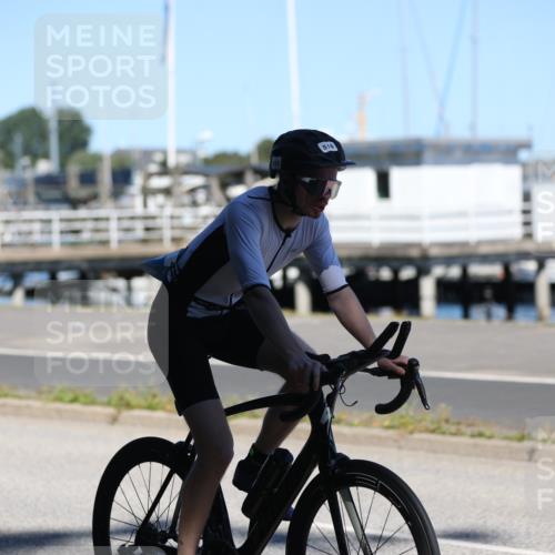 17.08.2025 - KN Förde Triathlon 2025 Yannick Fuchs http://msf.ph/oto/8627165 17.08.2025 13:13:24 Radfahren 409, 464, 492, 510, 430, 478 meine-sportfotos.de