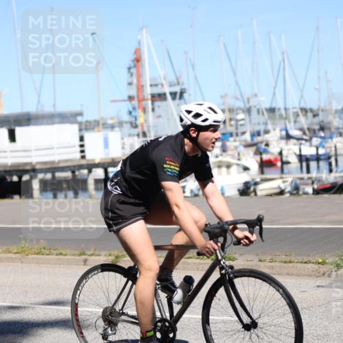 17.08.2025 - KN Förde Triathlon 2025 Yannick Fuchs http://msf.ph/oto/8627188 17.08.2025 13:13:34 Radfahren 432, 464, 484, 493, 514, 523, 524, 409, 492 meine-sportfotos.de