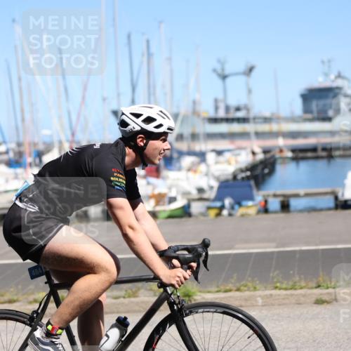 17.08.2025 - KN Förde Triathlon 2025 Yannick Fuchs http://msf.ph/oto/8627190 17.08.2025 13:13:35 Radfahren 432, 464, 484, 493, 514, 523, 524, 409, 492 meine-sportfotos.de