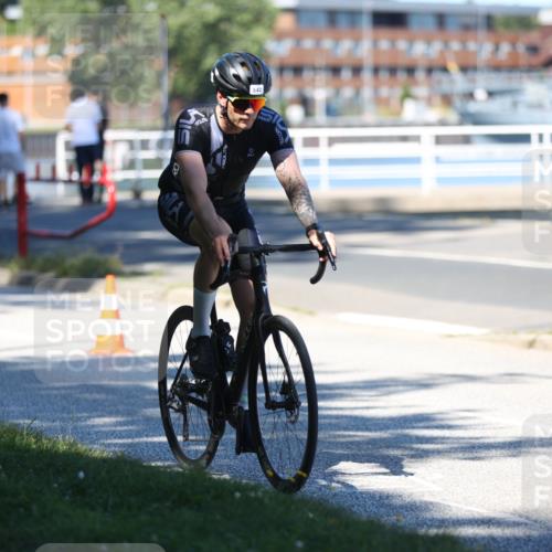 17.08.2025 - KN Förde Triathlon 2025 Yannick Fuchs http://msf.ph/oto/8627192 17.08.2025 13:13:58 Radfahren 481, 542, 458, 471 meine-sportfotos.de