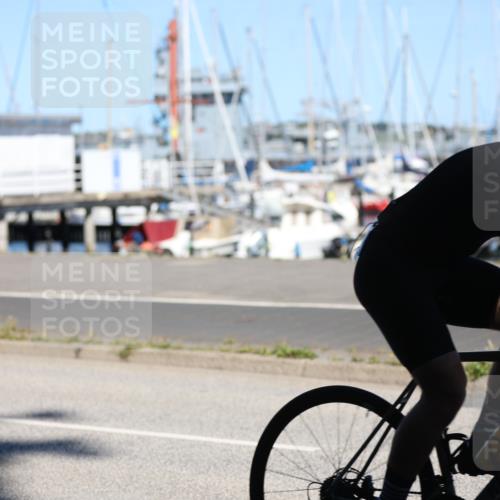 17.08.2025 - KN Förde Triathlon 2025 Yannick Fuchs http://msf.ph/oto/8627217 17.08.2025 13:14:19 Radfahren 406, 415, 475, 485, 494, 518 meine-sportfotos.de