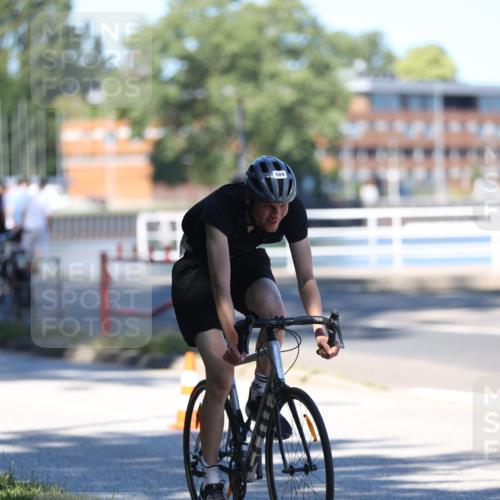 17.08.2025 - KN Förde Triathlon 2025 Yannick Fuchs http://msf.ph/oto/8627218 17.08.2025 13:14:28 Radfahren 452, 453, 509, 515, 533, 406, 415, 475, 485, 494, 518 meine-sportfotos.de