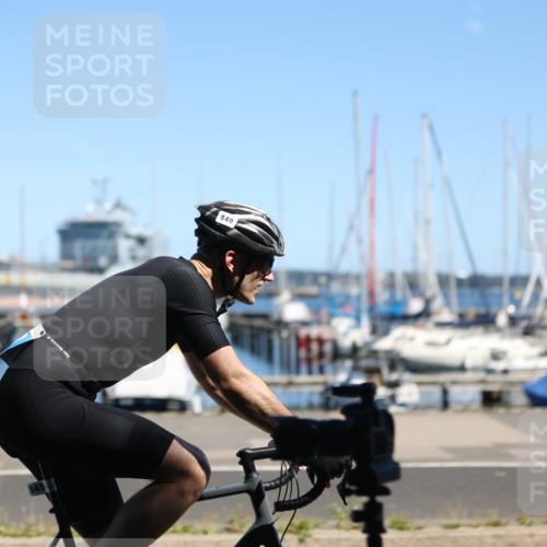 17.08.2025 - KN Förde Triathlon 2025 Yannick Fuchs http://msf.ph/oto/8627243 17.08.2025 13:14:58 Radfahren 409, 430, 549, 501 meine-sportfotos.de