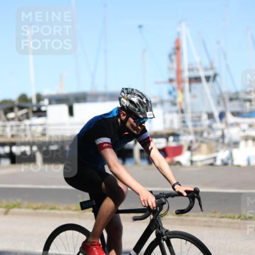 17.08.2025 - KN Förde Triathlon 2025 Yannick Fuchs http://msf.ph/oto/8627245 17.08.2025 13:15:03 Radfahren 409, 430, 498, 549 meine-sportfotos.de