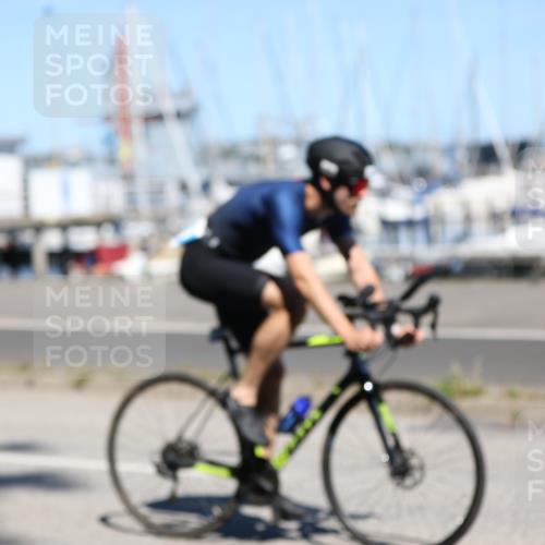 17.08.2025 - KN Förde Triathlon 2025 Yannick Fuchs http://msf.ph/oto/8627250 17.08.2025 13:15:05 Radfahren 409, 430, 436, 483, 498, 549 meine-sportfotos.de