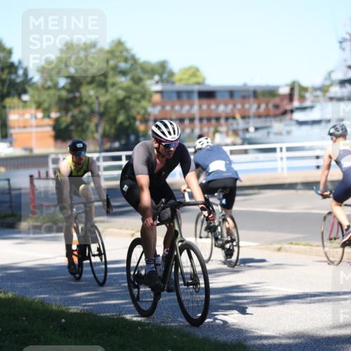 17.08.2025 - KN Förde Triathlon 2025 Yannick Fuchs http://msf.ph/oto/8627254 17.08.2025 13:15:18 Radfahren 412, 432, 465, 478, 493, 513, 436, 483 meine-sportfotos.de