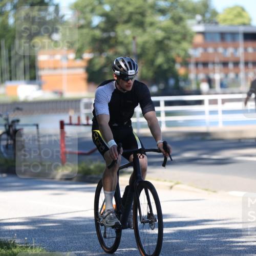 17.08.2025 - KN Förde Triathlon 2025 Yannick Fuchs http://msf.ph/oto/8627304 17.08.2025 13:16:09 Radfahren 396, 421, 453, 455, 459, 466, 479, 518, 533, 548, 413 meine-sportfotos.de