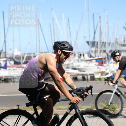 17.08.2025 - KN Förde Triathlon 2025 Yannick Fuchs http://msf.ph/oto/8627313 17.08.2025 13:16:15 Radfahren 396, 427, 455, 459, 470, 479, 485, 501, 532, 533, 548, 421, 453, 466, 518 meine-sportfotos.de