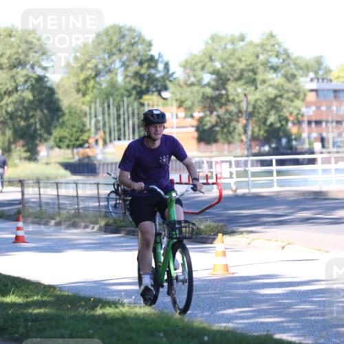 17.08.2025 - KN Förde Triathlon 2025 Yannick Fuchs http://msf.ph/oto/8627358 17.08.2025 13:16:40 Radfahren 407, 490, 505, 506, 515, 448, 495, 507, 531 meine-sportfotos.de