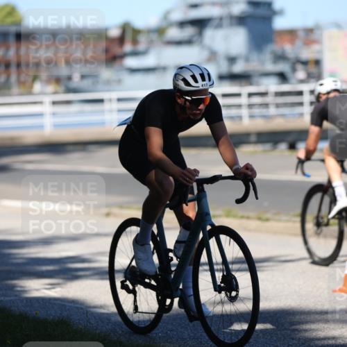 17.08.2025 - KN Förde Triathlon 2025 Yannick Fuchs http://msf.ph/oto/8627370 17.08.2025 13:17:24 Radfahren 417, 423, 425, 441, 445, 425, 428, 431, 441, 445, 500 meine-sportfotos.de