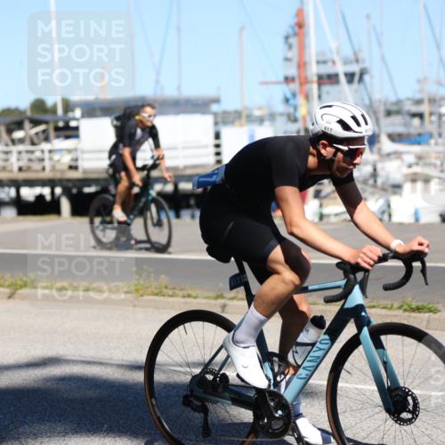 17.08.2025 - KN Förde Triathlon 2025 Yannick Fuchs http://msf.ph/oto/8627373 17.08.2025 13:17:25 Radfahren 417, 423, 443, 425, 428, 431, 441, 445, 500 meine-sportfotos.de