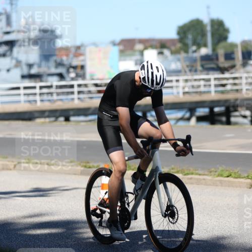 17.08.2025 - KN Förde Triathlon 2025 Yannick Fuchs http://msf.ph/oto/8627378 17.08.2025 13:17:49 Radfahren 357, 397, 421, 427, 433, 455, 479, 532, 548, 439, 462, 482, 491 meine-sportfotos.de