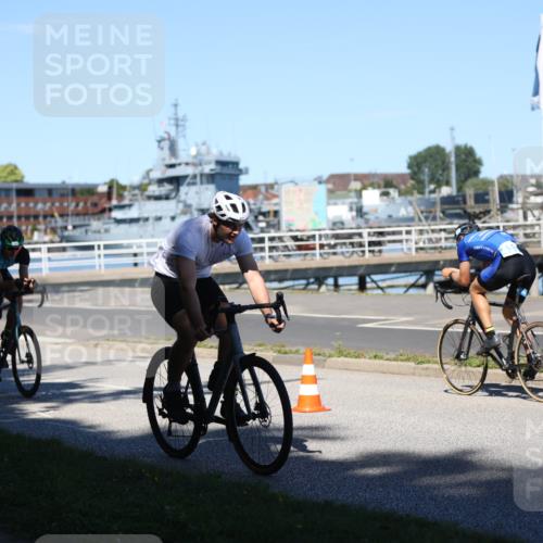 17.08.2025 - KN Förde Triathlon 2025 Yannick Fuchs http://msf.ph/oto/8627382 17.08.2025 13:17:51 Radfahren 357, 397, 421, 427, 433, 455, 479, 532, 548, 433, 462, 482 meine-sportfotos.de