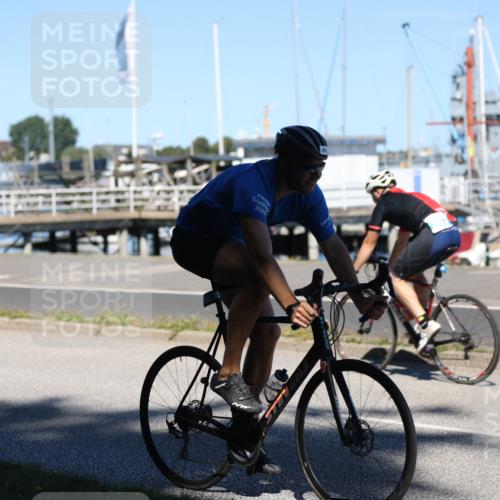 17.08.2025 - KN Förde Triathlon 2025 Yannick Fuchs http://msf.ph/oto/8627395 17.08.2025 13:17:54 Radfahren 397, 420, 421, 455, 459, 479, 532, 548, 357, 397, 427, 433, 462 meine-sportfotos.de