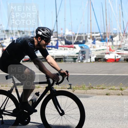 17.08.2025 - KN Förde Triathlon 2025 Yannick Fuchs http://msf.ph/oto/8627416 17.08.2025 13:18:09 Radfahren 454, 504, 507, 420, 459 meine-sportfotos.de