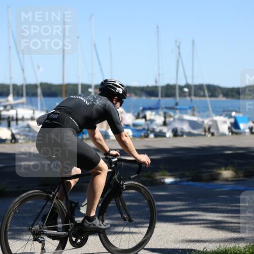 17.08.2025 - KN Förde Triathlon 2025 Yannick Fuchs http://msf.ph/oto/8627421 17.08.2025 13:18:10 Radfahren 454, 504, 507, 420, 459 meine-sportfotos.de