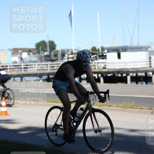 17.08.2025 - KN Förde Triathlon 2025 Yannick Fuchs http://msf.ph/oto/8627443 17.08.2025 13:18:29 Radfahren 440, 480, 490, 506, 526, 407, 424, 505, 506 meine-sportfotos.de