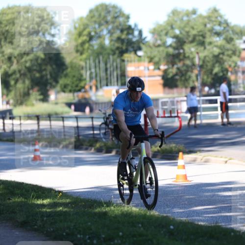 17.08.2025 - KN Förde Triathlon 2025 Yannick Fuchs http://msf.ph/oto/8627448 17.08.2025 13:18:37 Radfahren 425, 428, 431, 440, 445, 472, 495, 526, 480, 490 meine-sportfotos.de