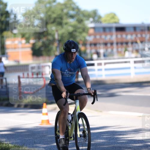 17.08.2025 - KN Förde Triathlon 2025 Yannick Fuchs http://msf.ph/oto/8627450 17.08.2025 13:18:37 Radfahren 425, 428, 431, 440, 445, 472, 495, 526, 480, 490 meine-sportfotos.de