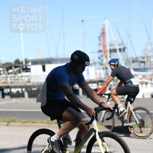 17.08.2025 - KN Förde Triathlon 2025 Yannick Fuchs http://msf.ph/oto/8627454 17.08.2025 13:18:38 Radfahren 425, 428, 431, 440, 445, 472, 495, 526, 490, 526 meine-sportfotos.de