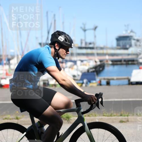 17.08.2025 - KN Förde Triathlon 2025 Yannick Fuchs http://msf.ph/oto/8627457 17.08.2025 13:18:39 Radfahren 425, 428, 431, 440, 445, 472, 495, 440, 526 meine-sportfotos.de