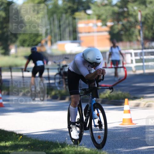 17.08.2025 - KN Förde Triathlon 2025 Yannick Fuchs http://msf.ph/oto/8627458 17.08.2025 13:18:42 Radfahren 425, 428, 431, 442, 445, 472, 495, 541, 440, 495, 526 meine-sportfotos.de