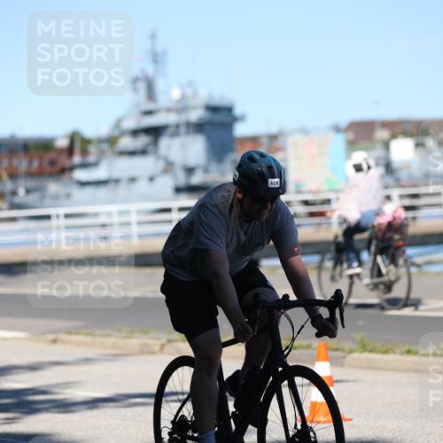 17.08.2025 - KN Förde Triathlon 2025 Yannick Fuchs http://msf.ph/oto/8627494 17.08.2025 13:19:12 Radfahren 423, 426, 433, 439, 529, 423, 447, 496, 525 meine-sportfotos.de
