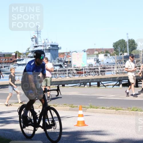 17.08.2025 - KN Förde Triathlon 2025 Yannick Fuchs http://msf.ph/oto/8627540 17.08.2025 13:20:14 Radfahren 434, 450, 480, 526, 440, 472 meine-sportfotos.de
