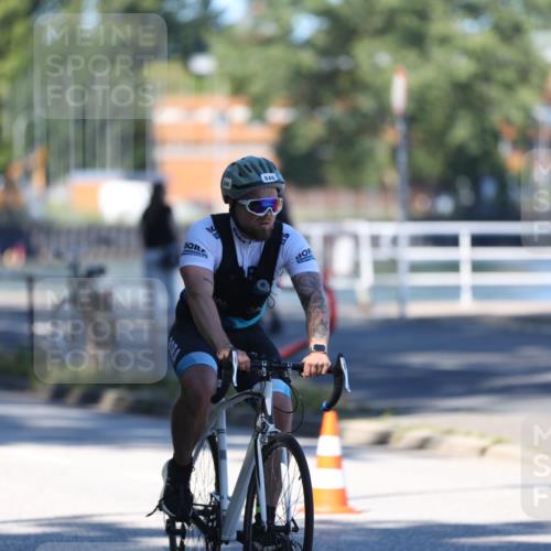 17.08.2025 - KN Förde Triathlon 2025 Yannick Fuchs http://msf.ph/oto/8627555 17.08.2025 13:20:48 Radfahren 410, 473, 525, 540, 546, 511 meine-sportfotos.de