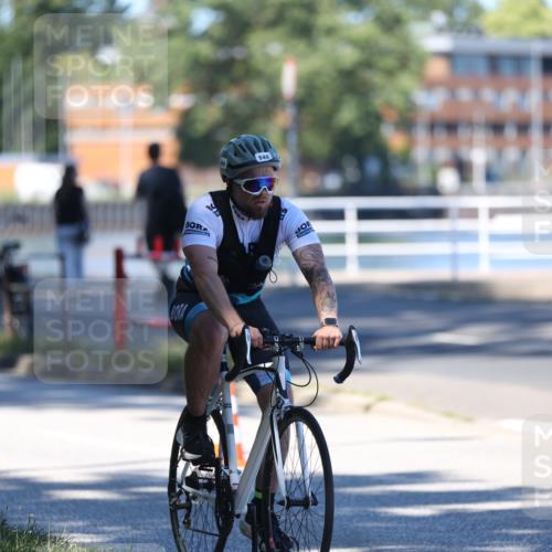 17.08.2025 - KN Förde Triathlon 2025 Yannick Fuchs http://msf.ph/oto/8627556 17.08.2025 13:20:48 Radfahren 410, 473, 525, 540, 546, 511 meine-sportfotos.de
