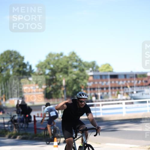 17.08.2025 - KN Förde Triathlon 2025 Yannick Fuchs http://msf.ph/oto/8627564 17.08.2025 13:20:58 Radfahren 461, 496, 508, 528, 410, 473, 525, 540, 546 meine-sportfotos.de