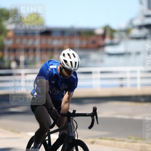 17.08.2025 - KN Förde Triathlon 2025 Yannick Fuchs http://msf.ph/oto/8627597 17.08.2025 13:21:20 Radfahren 446, 477, 512, 457, 502 meine-sportfotos.de