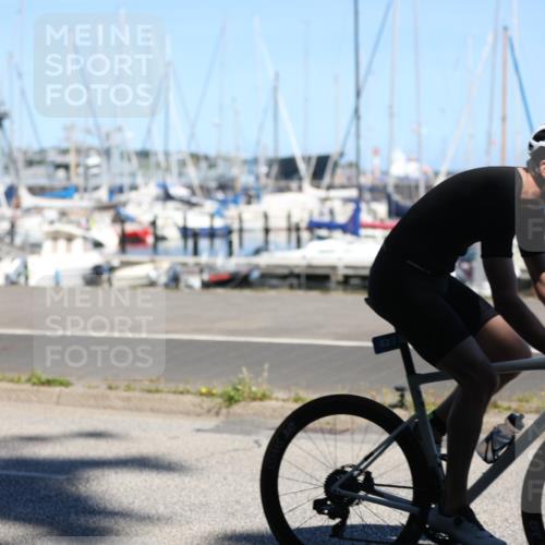 17.08.2025 - KN Förde Triathlon 2025 Yannick Fuchs http://msf.ph/oto/8627659 17.08.2025 13:27:05 Radfahren 427, 459, 487, 500, 518, 523, 532, 498, 505, 506 meine-sportfotos.de