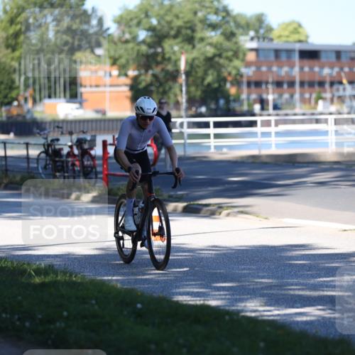 17.08.2025 - KN Förde Triathlon 2025 Yannick Fuchs http://msf.ph/oto/8627764 17.08.2025 13:29:26 Radfahren 480, 502, 529, 534 meine-sportfotos.de