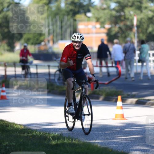 17.08.2025 - KN Förde Triathlon 2025 Yannick Fuchs http://msf.ph/oto/8627770 17.08.2025 13:29:39 Radfahren 397, 480, 534 meine-sportfotos.de