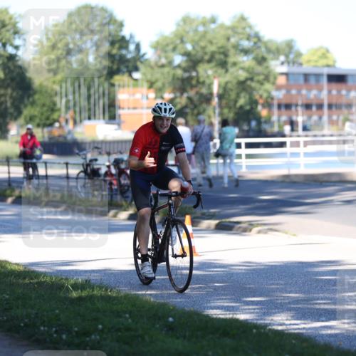 17.08.2025 - KN Förde Triathlon 2025 Yannick Fuchs http://msf.ph/oto/8627771 17.08.2025 13:29:39 Radfahren 397, 480, 534 meine-sportfotos.de
