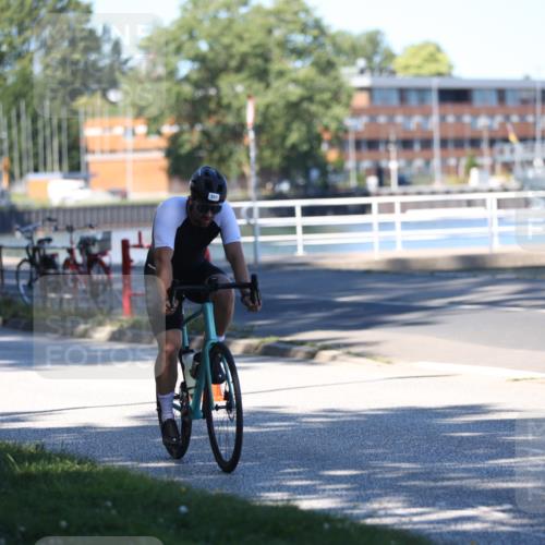 17.08.2025 - KN Förde Triathlon 2025 Yannick Fuchs http://msf.ph/oto/8627821 17.08.2025 13:31:00 Radfahren 357, 477, 495, 502, 546 meine-sportfotos.de
