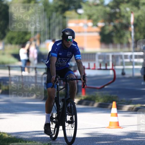17.08.2025 - KN Förde Triathlon 2025 Yannick Fuchs http://msf.ph/oto/8627833 17.08.2025 13:31:19 Radfahren 480, 511 meine-sportfotos.de