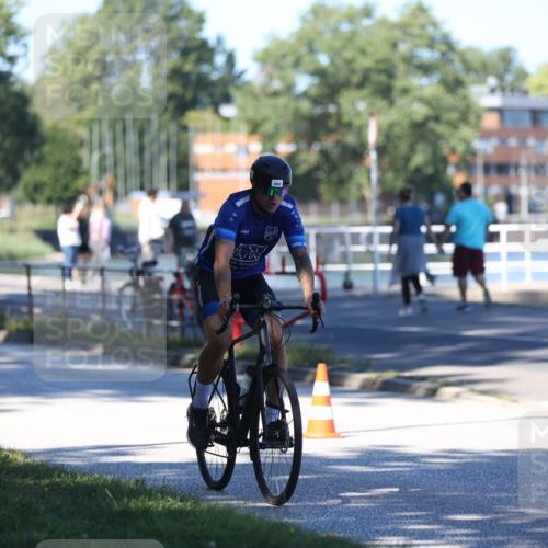 17.08.2025 - KN Förde Triathlon 2025 Yannick Fuchs http://msf.ph/oto/8627834 17.08.2025 13:31:19 Radfahren 480, 511 meine-sportfotos.de