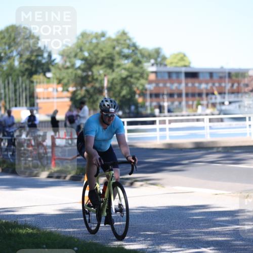 17.08.2025 - KN Förde Triathlon 2025 Yannick Fuchs http://msf.ph/oto/8627868 17.08.2025 13:31:55 Radfahren 426, 519 meine-sportfotos.de