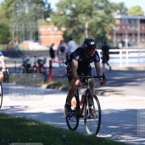 17.08.2025 - KN Förde Triathlon 2025 Yannick Fuchs http://msf.ph/oto/8627880 17.08.2025 13:32:13 Radfahren 512, 522, 525, 540 meine-sportfotos.de