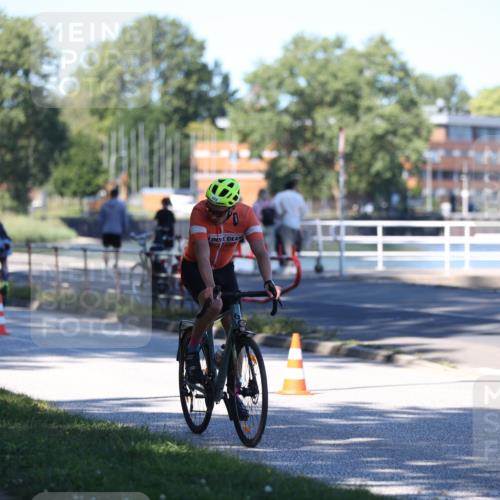 17.08.2025 - KN Förde Triathlon 2025 Yannick Fuchs http://msf.ph/oto/8627889 17.08.2025 13:32:21 Radfahren 438, 494, 520, 522, 512, 525, 540 meine-sportfotos.de