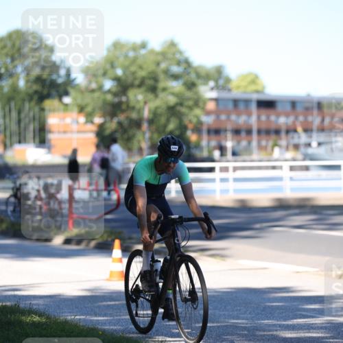 17.08.2025 - KN Förde Triathlon 2025 Yannick Fuchs http://msf.ph/oto/8627896 17.08.2025 13:32:38 Radfahren 410, 496, 546, 438, 520 meine-sportfotos.de