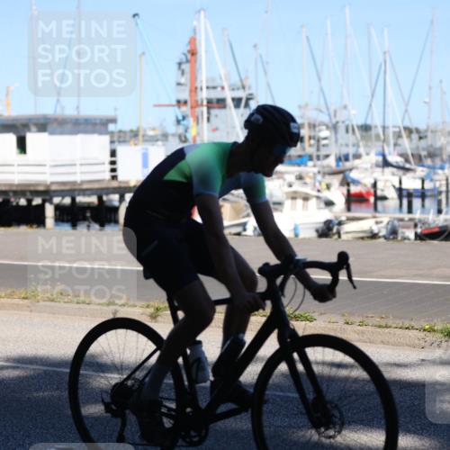 17.08.2025 - KN Förde Triathlon 2025 Yannick Fuchs http://msf.ph/oto/8627901 17.08.2025 13:32:39 Radfahren 410, 496, 546, 410 meine-sportfotos.de