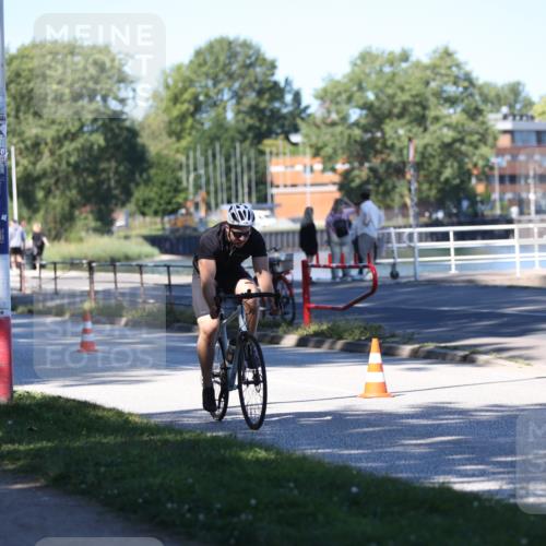 17.08.2025 - KN Förde Triathlon 2025 Yannick Fuchs http://msf.ph/oto/8627903 17.08.2025 13:32:41 Radfahren 486, 496, 511, 546, 410, 546 meine-sportfotos.de