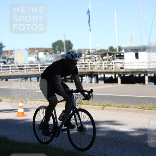 17.08.2025 - KN Förde Triathlon 2025 Yannick Fuchs http://msf.ph/oto/8627909 17.08.2025 13:32:43 Radfahren 486, 496, 511, 542, 410, 546 meine-sportfotos.de