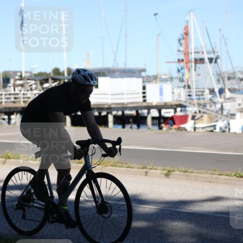 17.08.2025 - KN Förde Triathlon 2025 Yannick Fuchs http://msf.ph/oto/8627910 17.08.2025 13:32:43 Radfahren 486, 496, 511, 542, 410, 546 meine-sportfotos.de